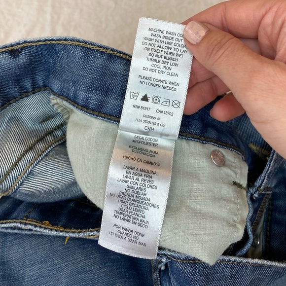 Levi’s 514 Classic straight-fit jeans - Picture 9 of 14